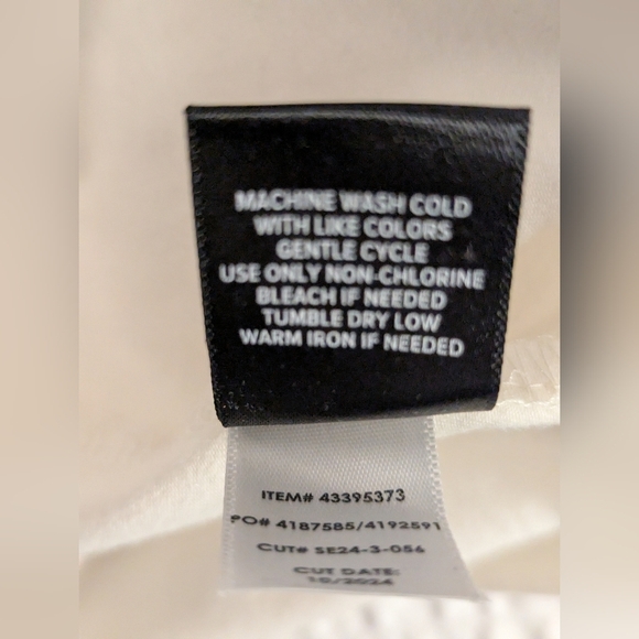 Torrid Retro Chic Whister White/ cream ivory Top 2x NWT - Picture 7 of 13